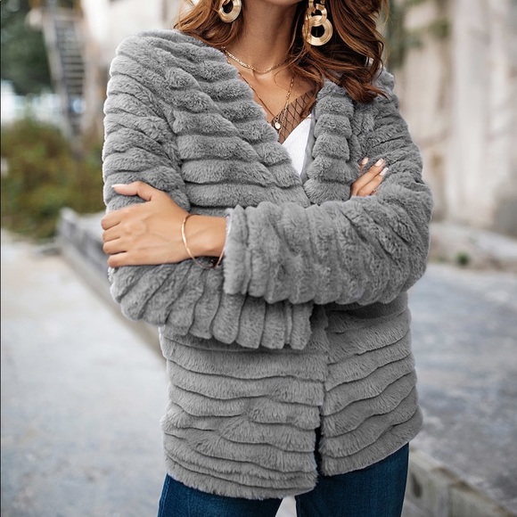 SHEIN Jackets & Blazers - SHEIN Teddy Fur Grey Short Jacket